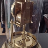 Настолен годишен механичен часовник,, Urania ", снимка 4 - Антикварни и старинни предмети - 37672928