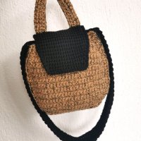 Плетена чанта, снимка 1 - Чанти - 35057791