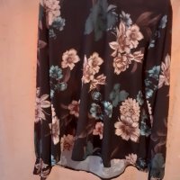 Продавам дамска блуза.Размер S, снимка 1 - Блузи с дълъг ръкав и пуловери - 38722310