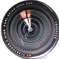 Обективи М42 - 58/2,0 и 20/2,8 за EOS Canon с адаптер с чип, снимка 1 - Обективи и филтри - 39681112