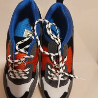 Дамски спортни обувки, снимка 4 - Кецове - 38176950
