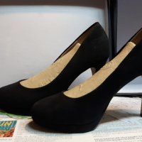 Обувки дамски чер велур продавам Номер  39, снимка 1 - Дамски обувки на ток - 31242359