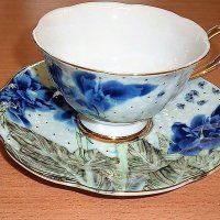 Комплект луксозни чаши за чай и кафе от костен порцелан, снимка 1 - Чаши - 31773998