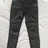 Дамски кожен черен клин панталон, снимка 1 - Клинове - 38463238