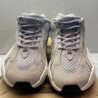 Adidas Yeezy Boost 700v2 “Static” Обувки 46EUR + Кутия, снимка 4 - Маратонки - 36827419