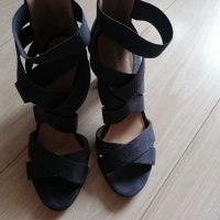 Сандали на ток, снимка 3 - Дамски обувки на ток - 37798255