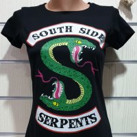 Нова дамска тениска с дигитален печат на сериала RIVERDALE, Southside serpents, снимка 2 - Тениски - 30201300