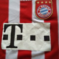 Байерн Мюнхен футболна тениска 2010-2011 домакини маркова на Адидас размер М, снимка 2 - Футбол - 37483434