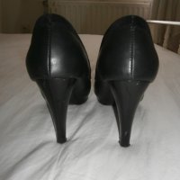 Дамски обувки и боти, снимка 4 - Дамски обувки на ток - 40706738