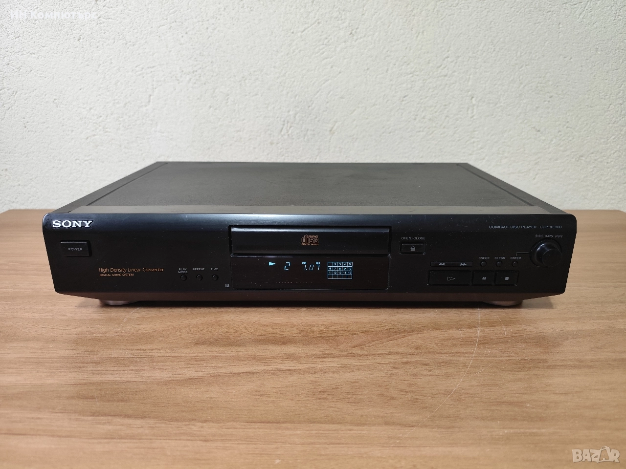 Продавам компакт диск плеър Sony CDP-XE300, снимка 1
