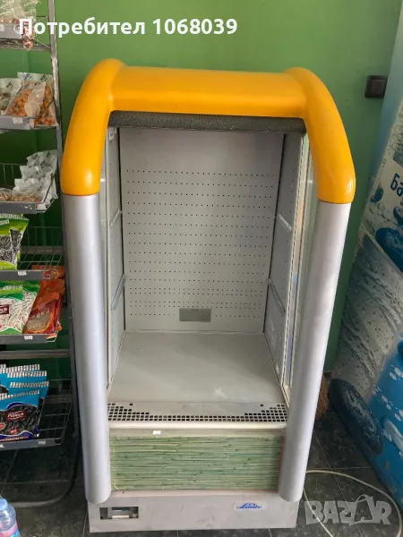 Хладилна витрина, снимка 1