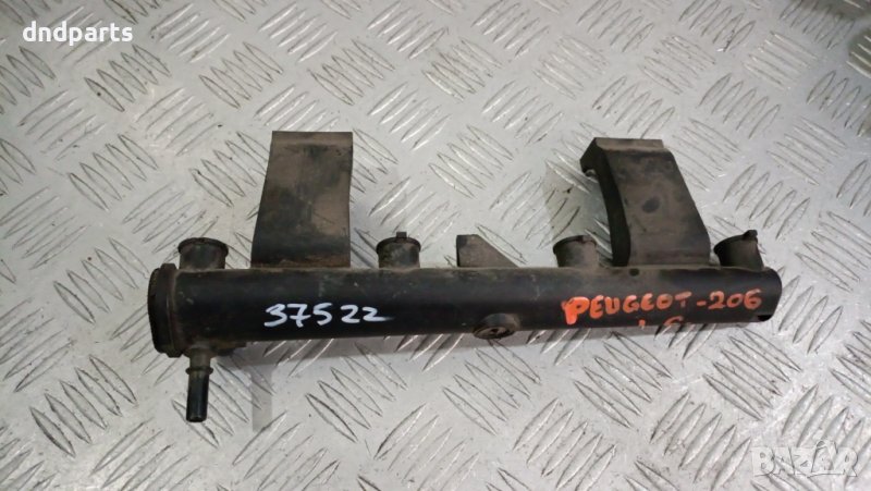Горивна рейка Peugeot 206 1.6i 2002г.	, снимка 1