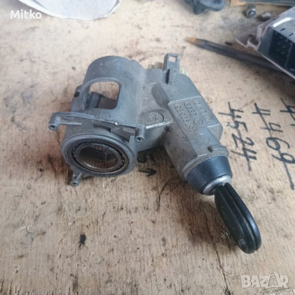 Контактен Ключ За Фолксваген Пасат Б4 1995г / VW Passat B4, снимка 1