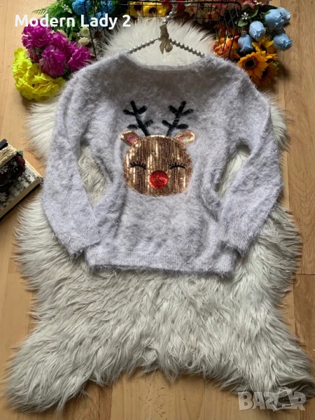 Бял пухкав коледен пуловер, снимка 1