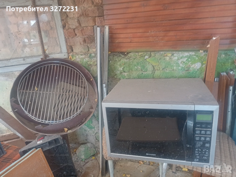 Продавам микровълнова печка Sharp, снимка 1