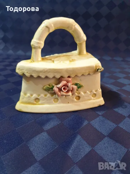 Порцеланова интериорна ютия, снимка 1