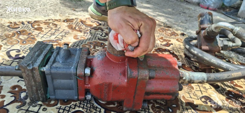 Помпа за гондола/хидравлика, снимка 1