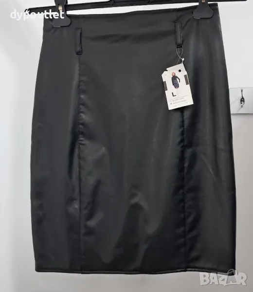 Дамска права черна пола от еко кожа Soleil размер 40/L/. , снимка 1