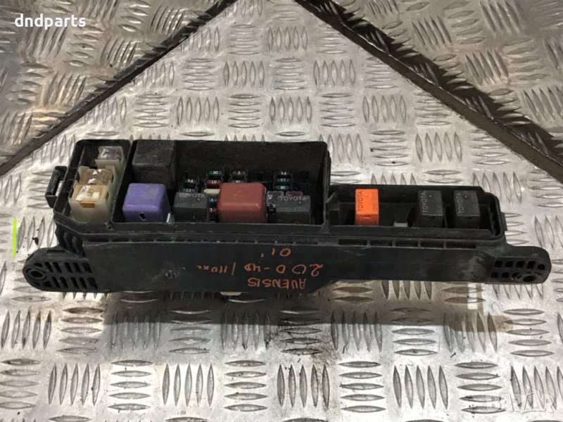 Бушонно табло Toyota Avensis, 2.0D-4D, 110к.с., 2001г., снимка 1