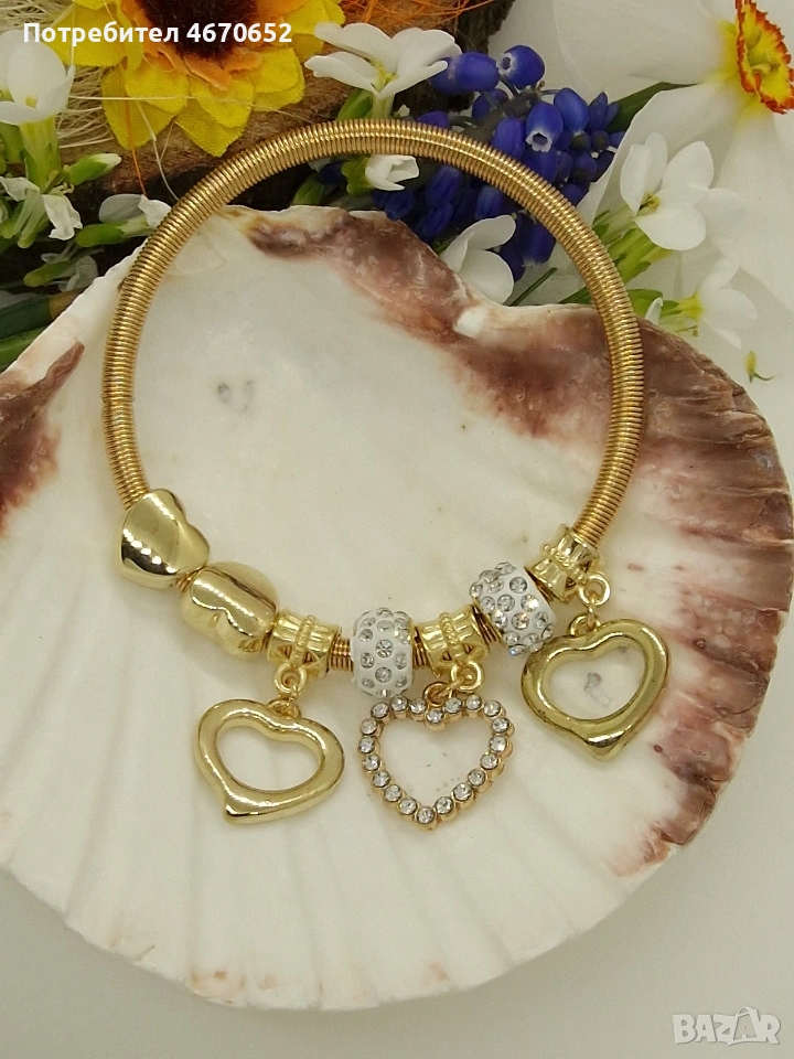 Golden Heart Charm Bracelet 💛 | дамска гривна с сърца, снимка 1