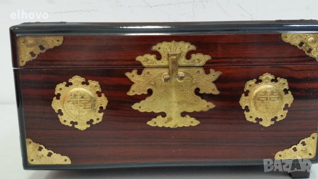 Дървена кутия с обков, снимка 6 - Антикварни и старинни предмети - 30117419