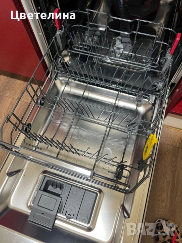 Съдомиялна машина Whirpool, снимка 3 - Съдомиялни - 53901930