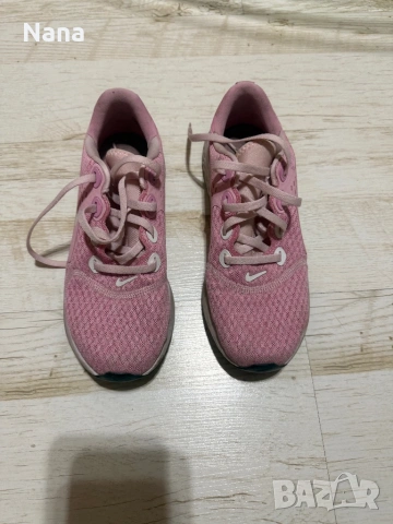 Оригинални маратонки Nike 15€, снимка 3 - Маратонки - 53039371