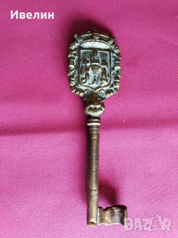 стар бронзов ключ , снимка 3 - Декорация за дома - 29708273