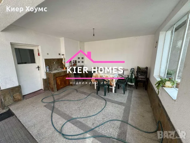 Продавам двуетажна къща в Симеоновград, снимка 8 - Къщи - 51809745