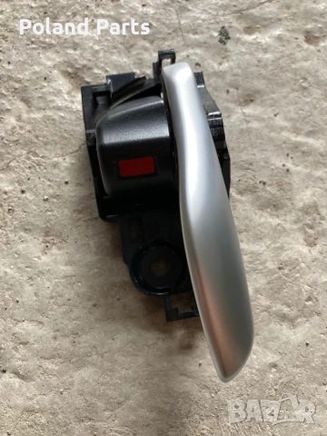 Вътрешна дръжка 69273-F4010 задна дясна врата Тойота ЦХР Toyota C-HR, снимка 2 - Части - 51128288