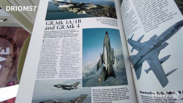 The Encyclopedia of Modern Military Aircraft Автор: Paul Eden, снимка 9 - Енциклопедии, справочници - 47365856