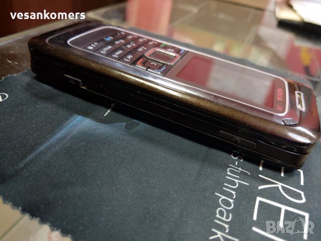 Nokia E90 Communicator Перфектна, снимка 4 - Nokia - 31337014