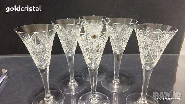 Кристални чаши , снимка 2 - Антикварни и старинни предмети - 42225219