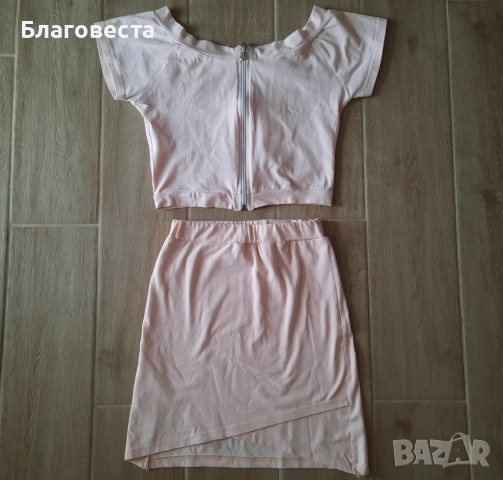 Комплект пола и топ в розов цвят 