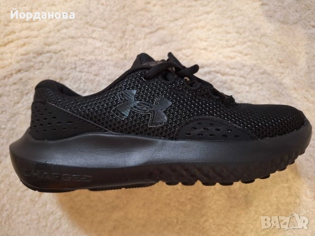 Дамски спортни обувки Under Armour Surge 4, снимка 1