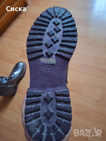 оригинални ботуши.Истинска кожа, снимка 5 - Дамски боти - 52712409