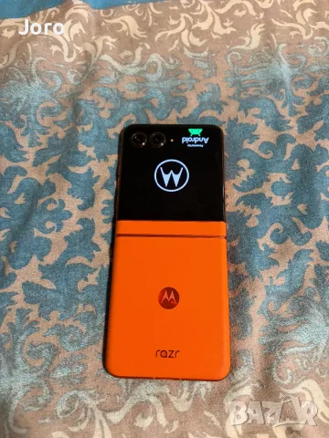 Motorola razr 50, снимка 2 - Motorola - 56137679