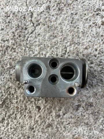 Клапан климатик БМВ Е90 91 BMW, снимка 2 - Части - 50650899