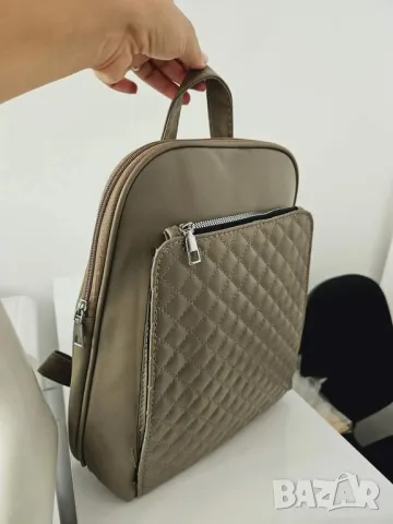 Нова раница, снимка 2 - Раници - 49430378