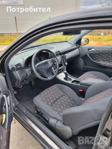 Mercedes-Benz C180 Kompresor, снимка 14 - Автомобили и джипове - 54007041