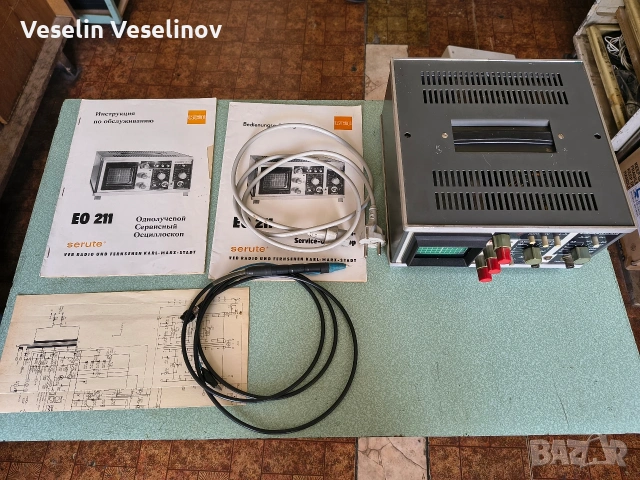 Осцилограф RFT EO 211 (ГДР) - Работещ, Пълен комплект със схеми!, снимка 4 - Друга електроника - 54245327