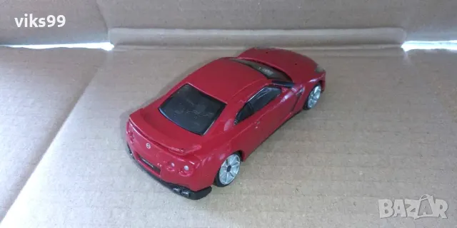 Bburago Nissan GT-R 2009 - Мащаб 1:43, снимка 5 - Колекции - 48236220