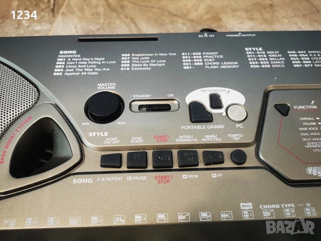 Синтезатор клавир YAMAHA EZ-250i пиано с динамична светеща клавиатура 5 октави, снимка 5 - Синтезатори - 51090450