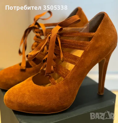 Дамски велурени обувки на висок ток на 3 Suisses