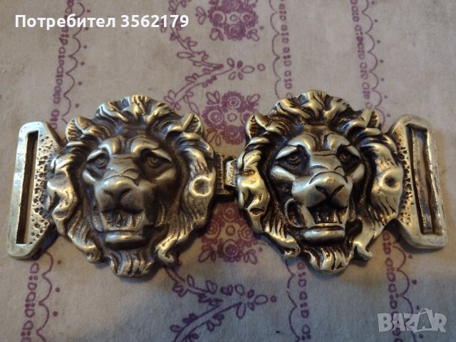 Стара бронзова тока с лъвове, снимка 6 - Антикварни и старинни предмети - 42379355