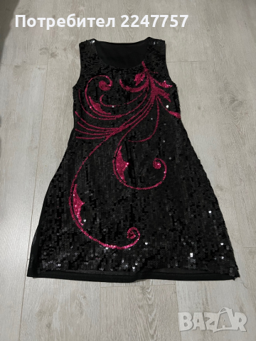 Къса рокля с пайети размер S, снимка 4 - Рокли - 36393926