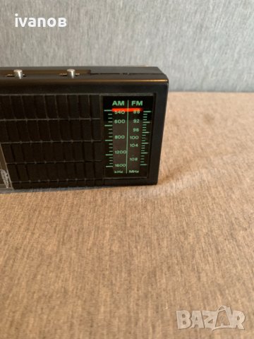 малко радио с часовник, снимка 3 - Радиокасетофони, транзистори - 44244877
