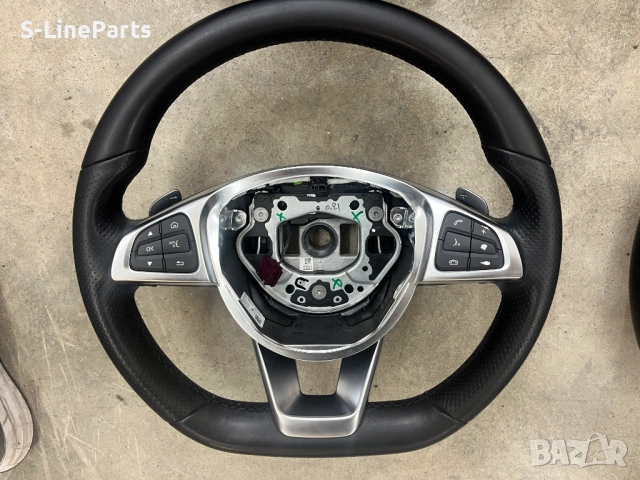 Оригинален с перфорирана кожа Мулти волан с пера Mercedes A Class AMG Мерцедес А Класа АМГ, снимка 6 - Части - 44642846