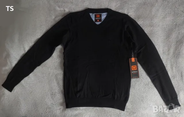 Мъжки черен пуловер М размер