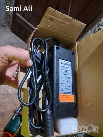 Зарядно устройство за електрически велосипед / скутер 42V 2A (3-pin), снимка 4 - Велосипеди - 53893579